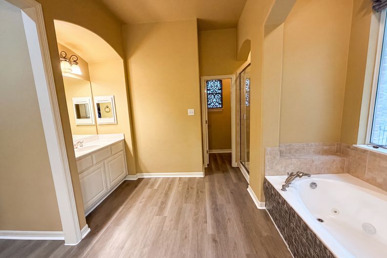 Photo 18 of 26 of 1724 Westend Pl, Round Rock, TX