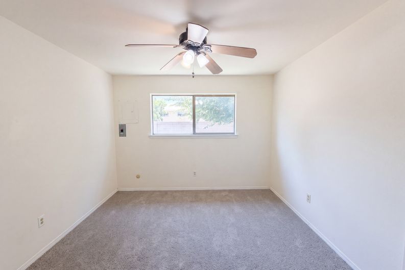 Photo 10 of 22 of 6908 Welton Dr NE, Albuquerque, NM
