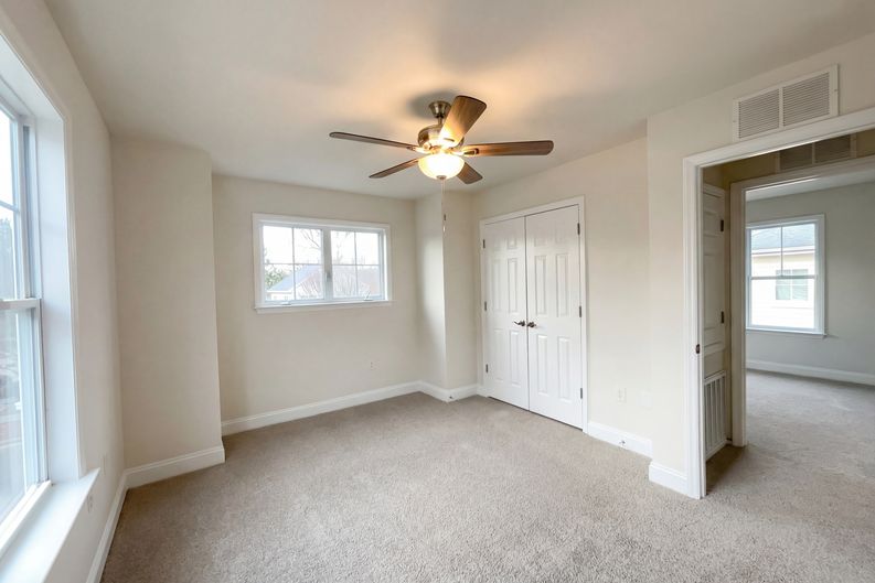 Photo 11 of 17 of 604 Eastway Ave, Durham, NC
