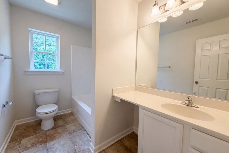 Photo 21 of 26 of 5503 Hardie Farm Dr, Greensboro, NC