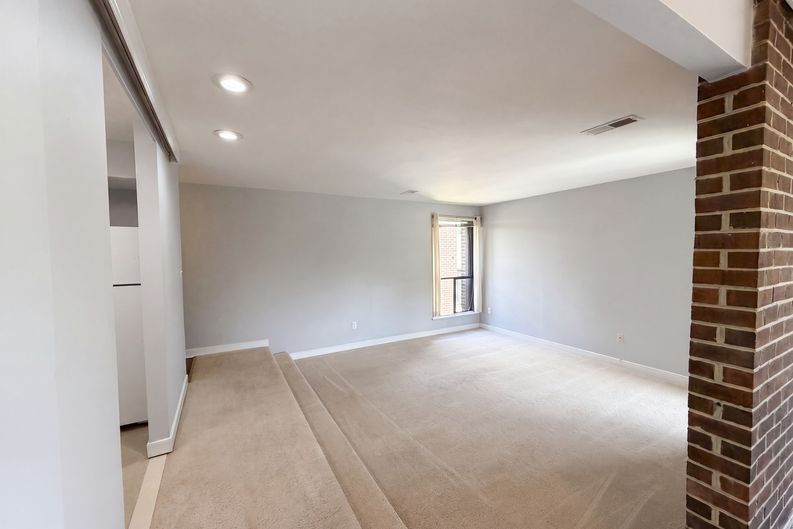 Photo 9 of 16 of 9907 Blundon Dr, Silver Spring, MD