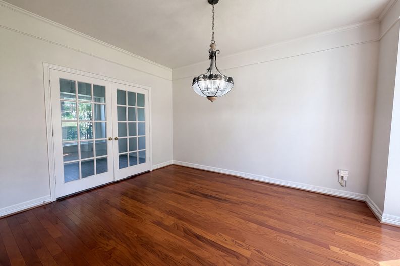 Photo 6 of 23 of 7632 Westwind Dr, Fort Worth, TX