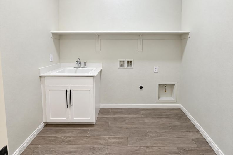 Photo 20 of 22 of 6137 Bugsy St, North Las Vegas, NV