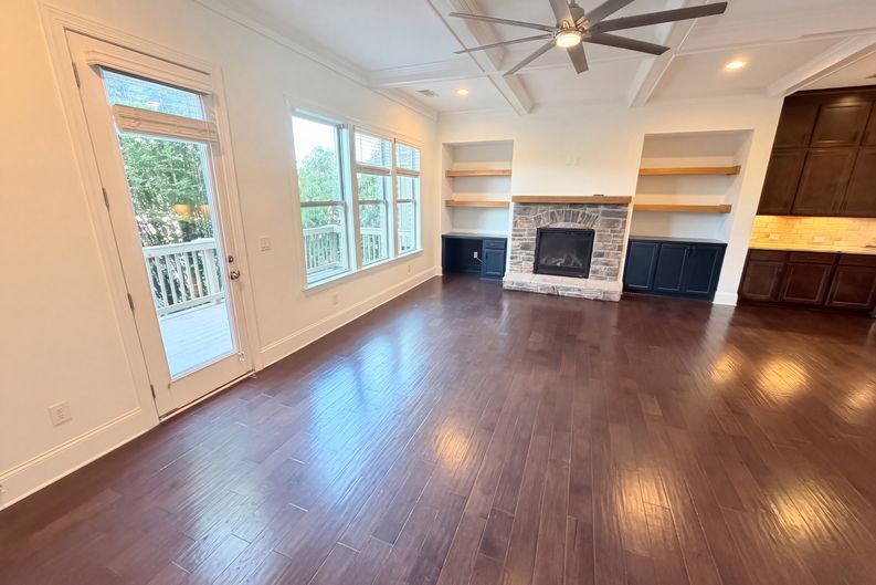Photo 11 of 44 of 2256 Royal Vineyard Ln SE, Smyrna, GA