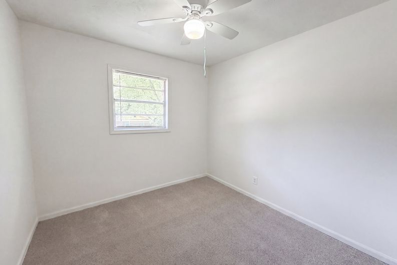 Photo 8 of 18 of 6503 Jackie Ln, Austell, GA
