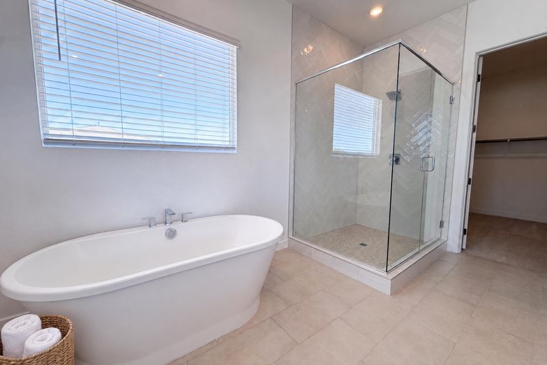 Photo 13 of 32 of 8289 Warbonnet Way, Las Vegas, NV