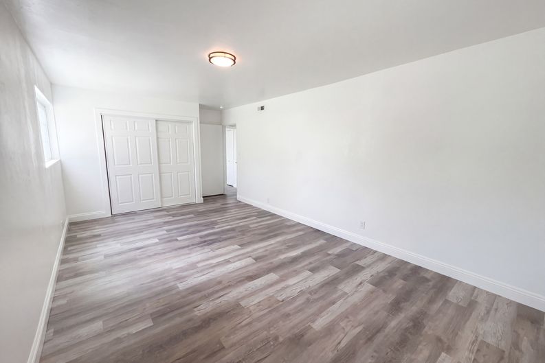 Photo 14 of 27 of 6150 Parkoaks Dr, Citrus Heights, CA