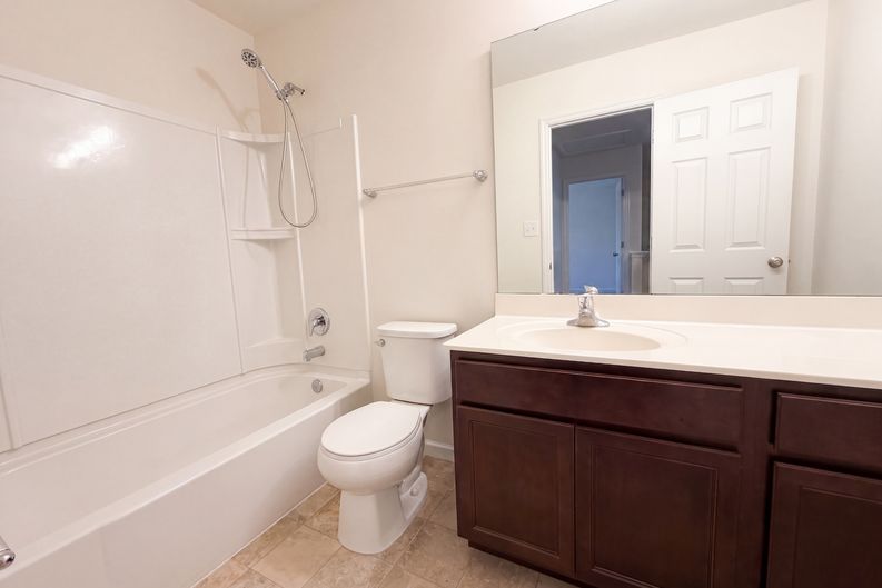 Photo 14 of 20 of 5128 Suson Ridge Dr, Saint Louis, MO