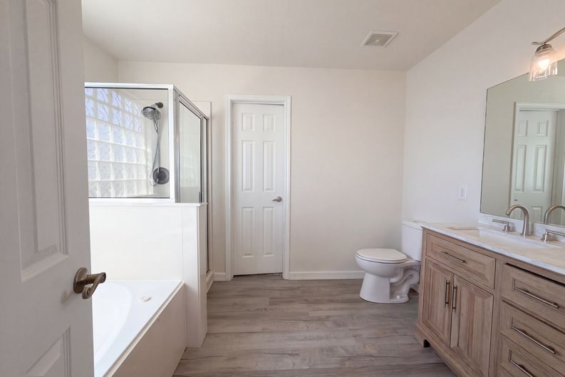 Photo 8 of 31 of 2408 Mikulec Dr, Killeen, TX