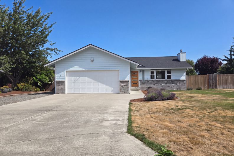 Photo 16 of 19 of 131 Duke Dr, Sequim, WA