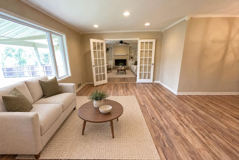 Photo 12 of 16 of 6817 Chickering Rd, Fort Worth, TX