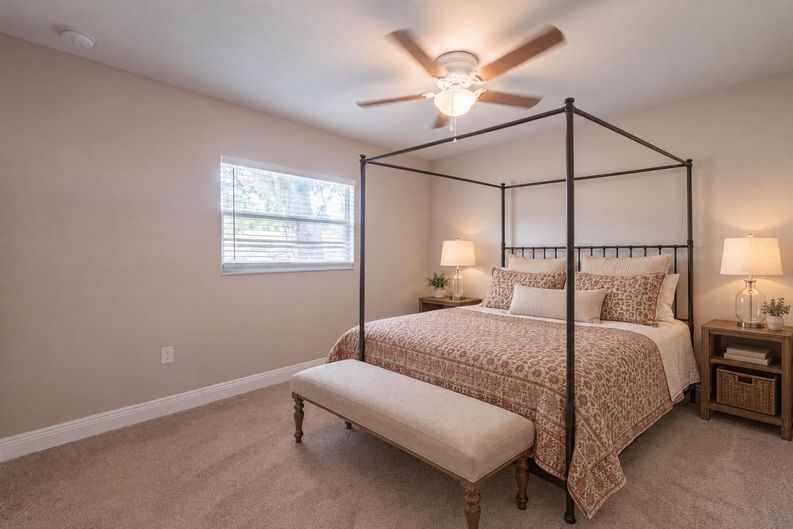 Photo 9 of 16 of 121 Inwood Cir, Brandon, FL