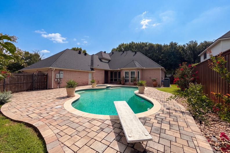 Photo 36 of 38 of 4606 Mill Wood Dr, Colleyville, TX