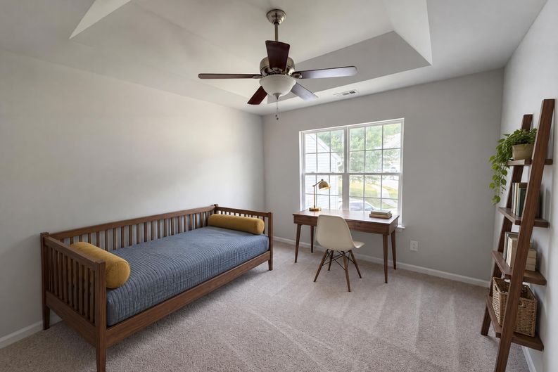 Photo 17 of 23 of 4024 Fifendrum Ln, Charlotte, NC