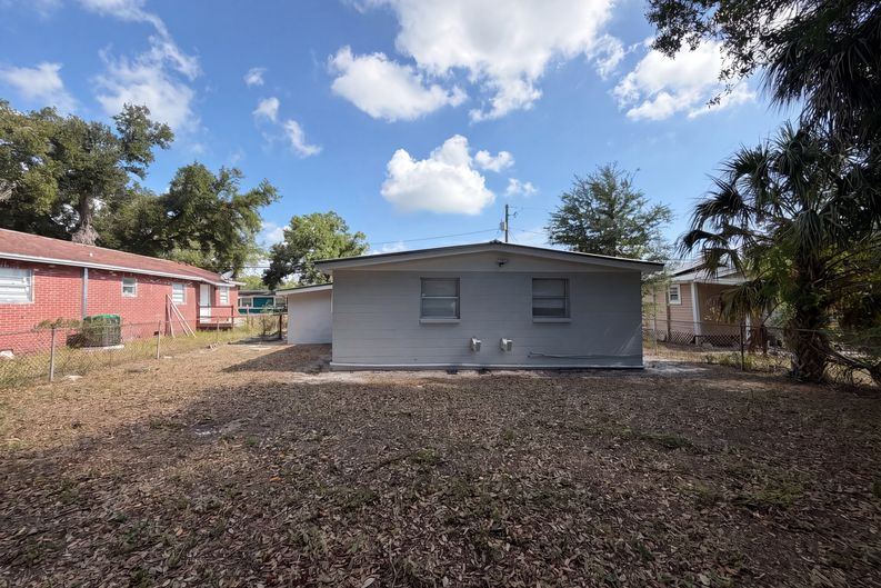 Photo 8 of 22 of 2905 E Chelsea St, Tampa, FL