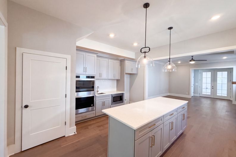 Photo 3 of 29 of 207 Fairground St, Franklin, TN