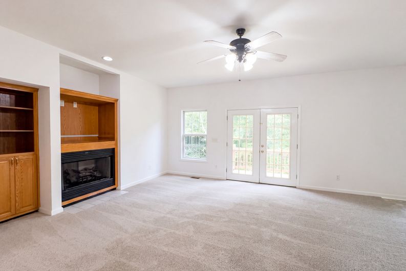 Photo 12 of 39 of 3073 Saratoga Dr, Dalton, GA