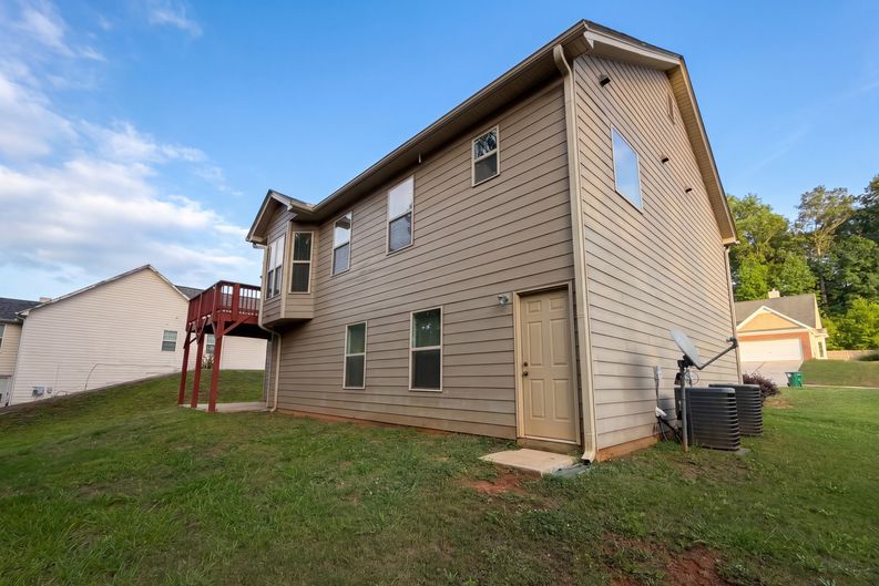 Photo 38 of 42 of 410 Redtail Rd, Jefferson, GA