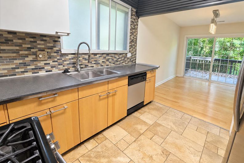 Photo 6 of 27 of 4762 Jamerson Creek Ct, Marietta, GA