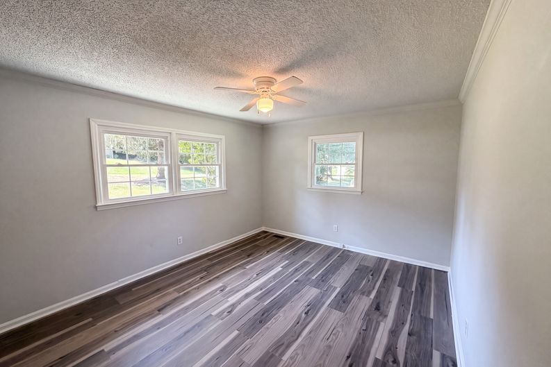 Photo 12 of 18 of 4305 Dawnwood Dr, Gastonia, NC