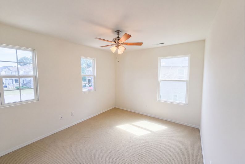 Photo 21 of 35 of 4732 Lonnie Dr, Rolesville, NC