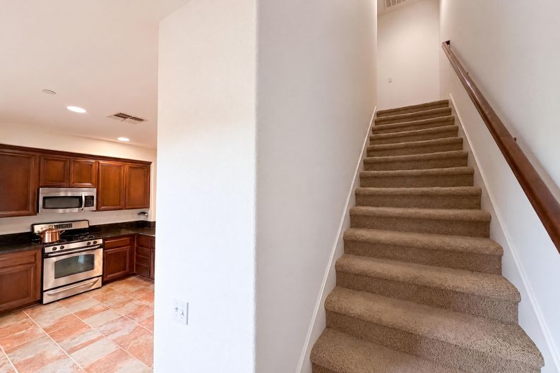 Photo 8 of 31 of 6107 Lonetree Blvd, Rocklin, CA