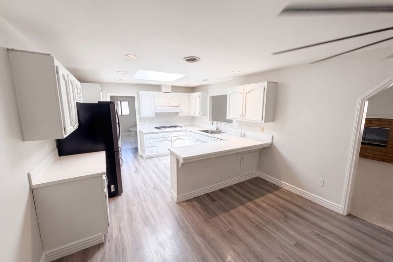 Photo 8 of 24 of 4380 Flightwood Cir, Hemet, CA