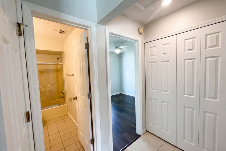 Photo 14 of 25 of 103 Dulverton Way, Kissimmee, FL