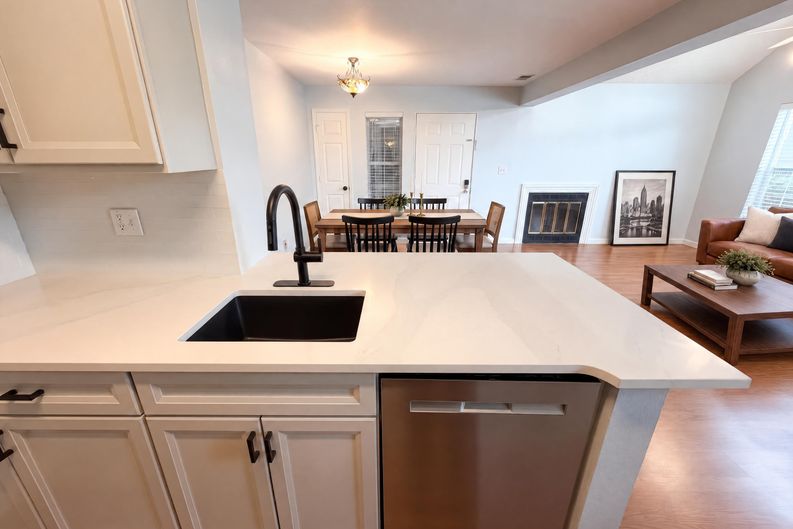 Photo 10 of 19 of 6702 S Ivy Way, Centennial, CO