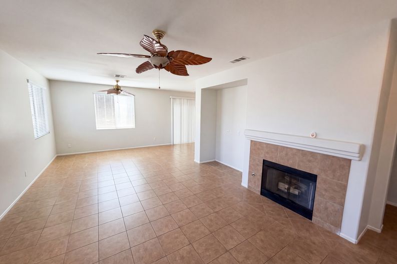Photo 3 of 19 of 16960 Tack Ln, Moreno Valley, CA