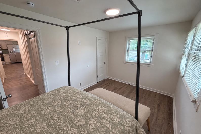 Photo 16 of 25 of 2225 Misty Ln SE, Smyrna, GA