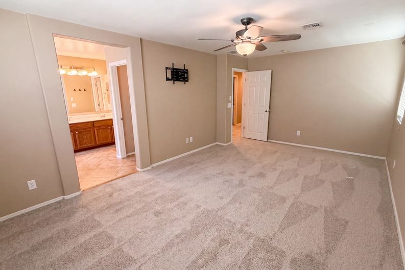 Photo 4 of 38 of 17794 N 114th Ln, Surprise, AZ
