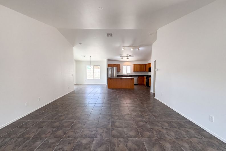 Photo 3 of 14 of 1287 E Anastasia St, San Tan Valley, AZ