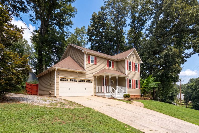 Photo 18 of 23 of 215 Arbour Run, Suwanee, GA