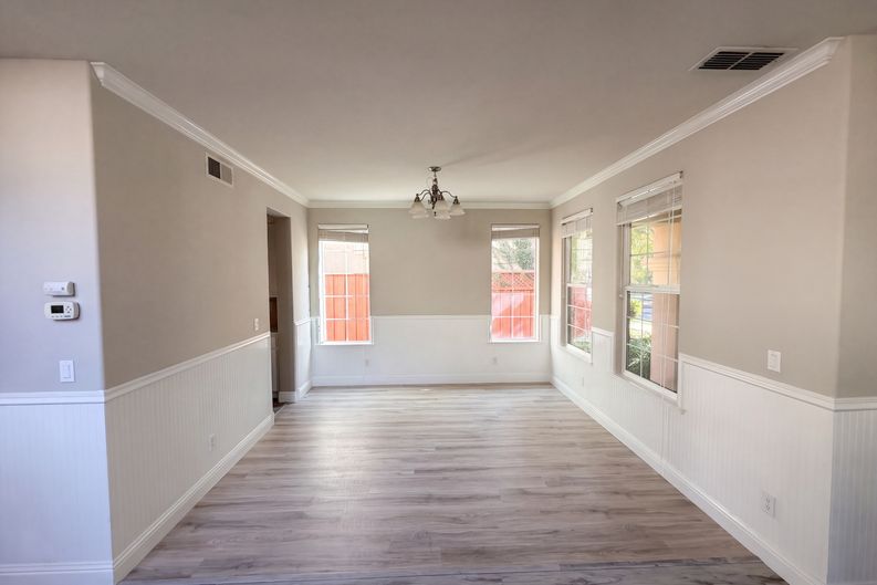 Photo 6 of 45 of 166 S Caballo St, Tracy, CA