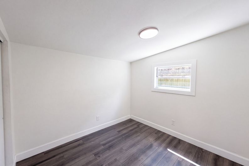 Photo 10 of 15 of 212 W Hiawatha St, Tampa, FL