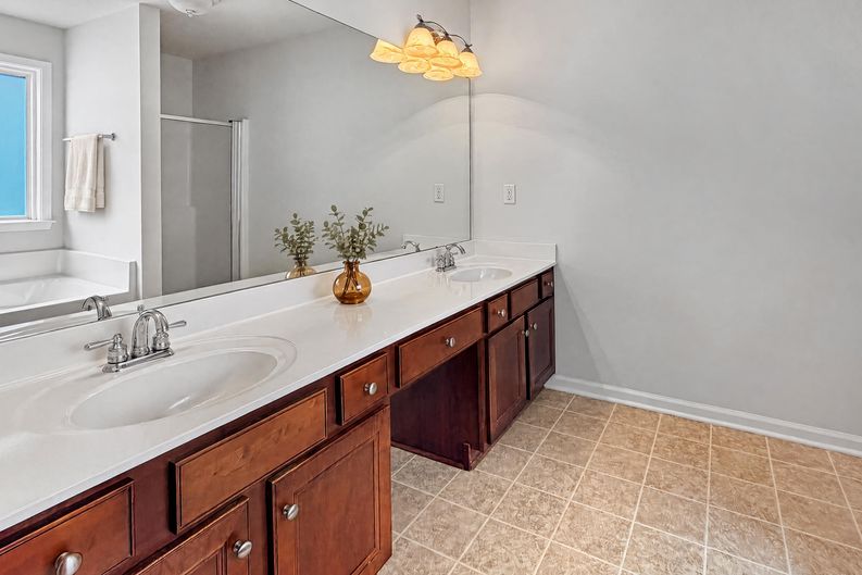 Photo 14 of 20 of 8915 Cinder Ln, Huntersville, NC