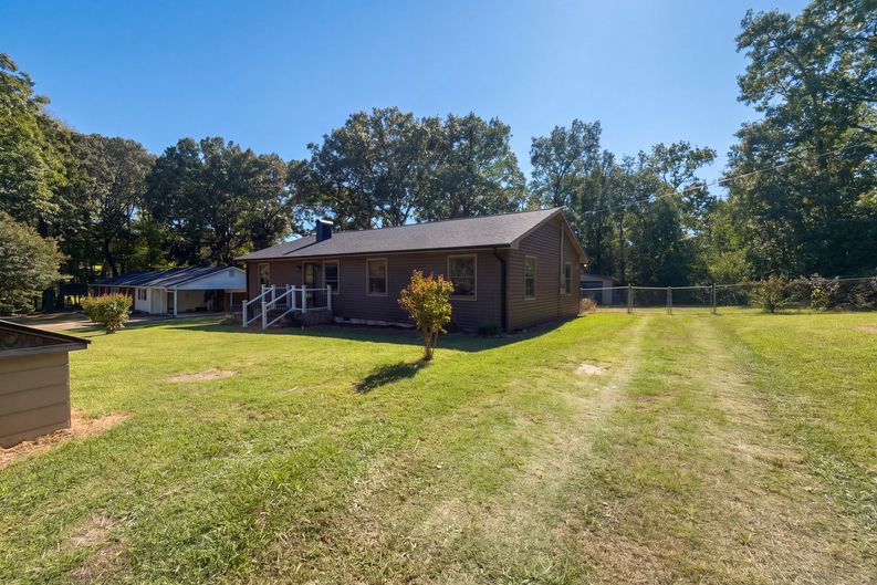 Photo 24 of 26 of 231 Oakgrove Rd, Asheboro, NC