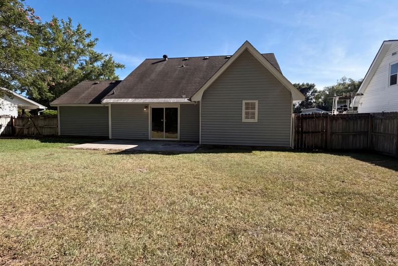 Photo 22 of 28 of 2028 Larson Ln, Goose Creek, SC