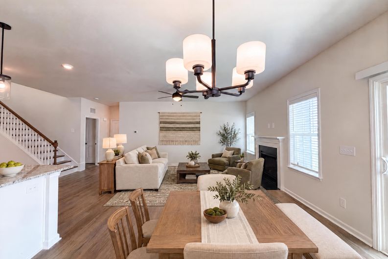 Photo 12 of 37 of 7463 Buckview Ct, Kernersville, NC