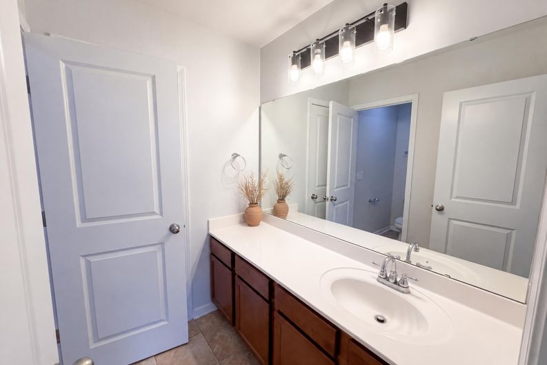 Photo 15 of 24 of 301 Freeland Way, Moncks Corner, SC
