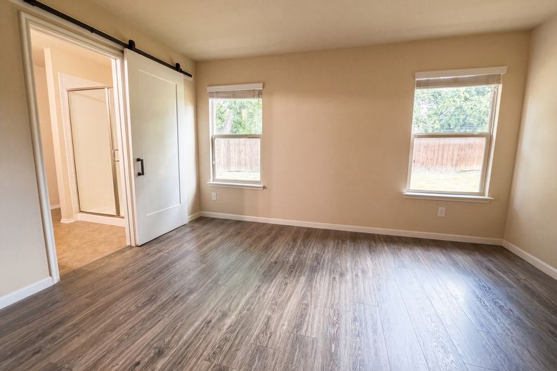 Photo 8 of 17 of 1404 Claire Ln, Royse City, TX