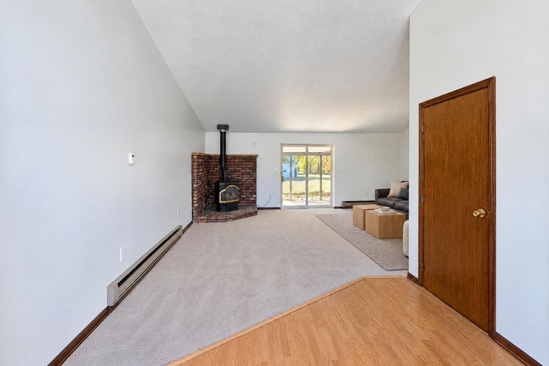 Photo 4 of 22 of 6526 Engle Rd, Brookpark, OH