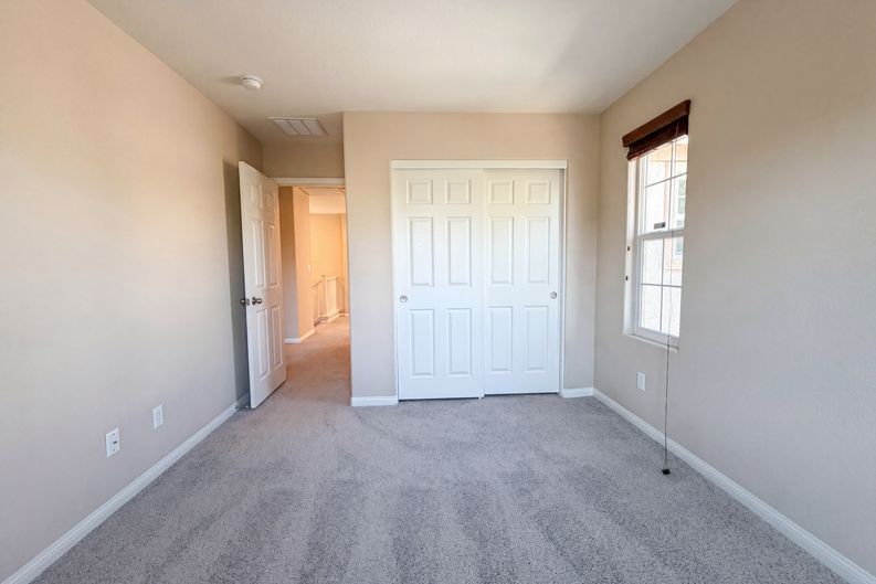 Photo 18 of 23 of 6472 Haypress Ct, Las Vegas, NV