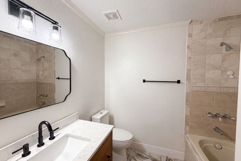 Photo 14 of 21 of 1770 NE 37th St, Ocala, FL