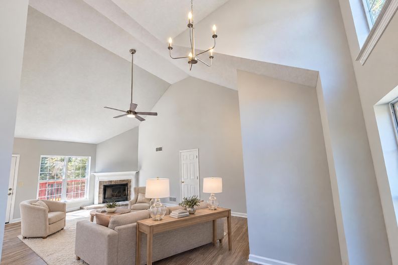 Photo 6 of 26 of 8619 Foxridge Dr, Winston, GA