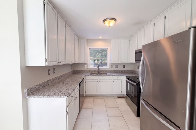 Photo 3 of 17 of 5908 Wateree Dr, Durham, NC