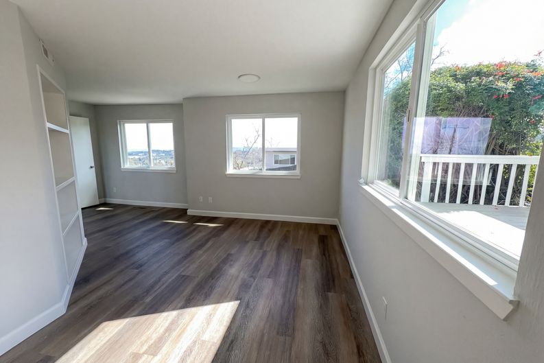 Photo 4 of 43 of 2291 Yale St, Martinez, CA