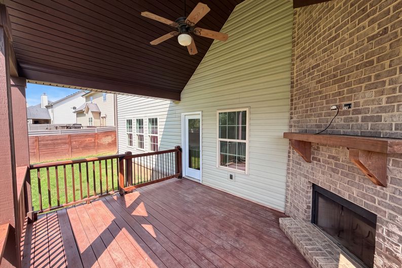 Photo 40 of 44 of 791 W Glenview Dr, Lenoir City, TN