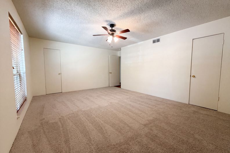 Photo 10 of 19 of 2503 McCue Rd, Houston, TX
